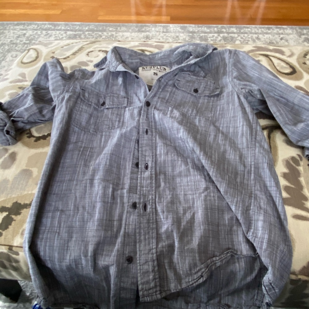 Men’s small shirt